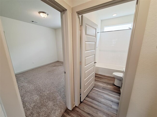 Building Photo - 7700 Linnie Ln