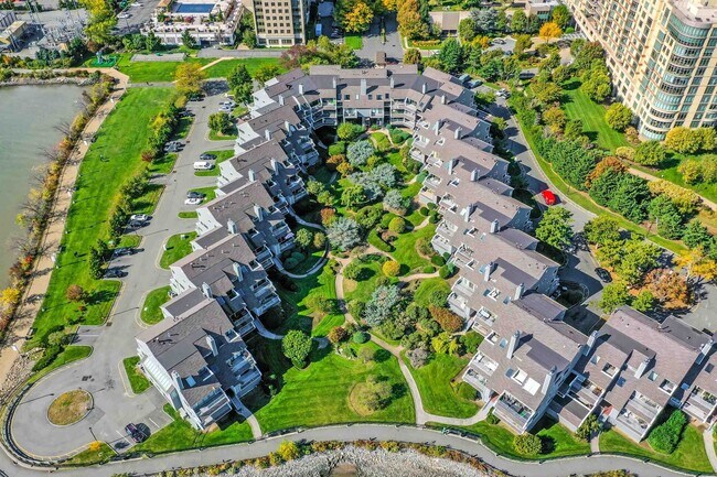 Building Photo - 14A Riverview Cir