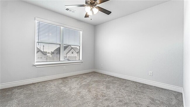 Building Photo - 1100 Quailridge Way