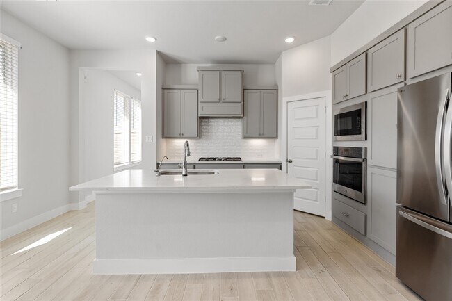 Building Photo - 17623 Azalea Clf Ct