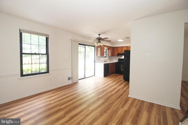 Building Photo - 19 Francis Ct