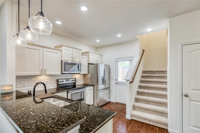 Building Photo - 5817 Loblolly Ln