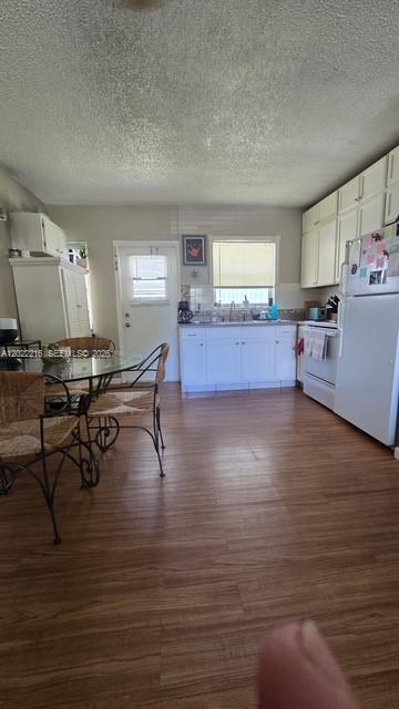 Building Photo - 1301 N 12th Ct