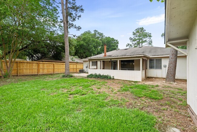 Building Photo - 4503 Pineville Ln