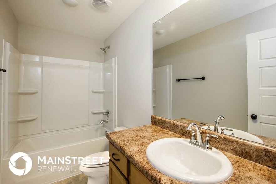 Building Photo - 875 Maple Trce