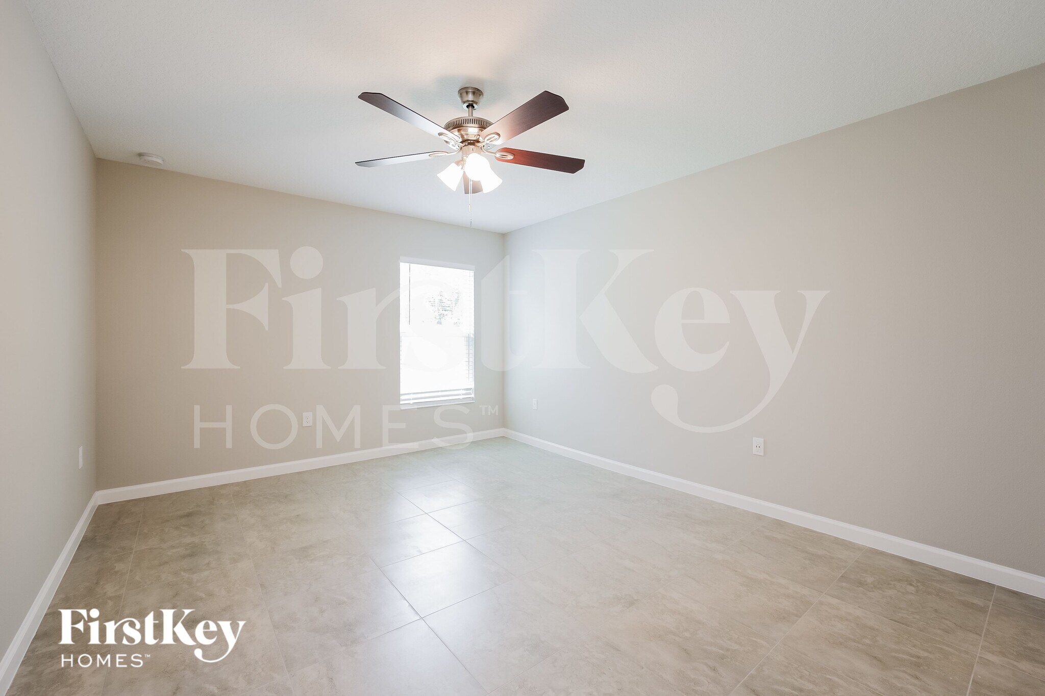 Building Photo - 513 Earhart Dr