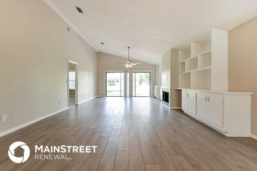 Building Photo - 969 Belleflower Dr