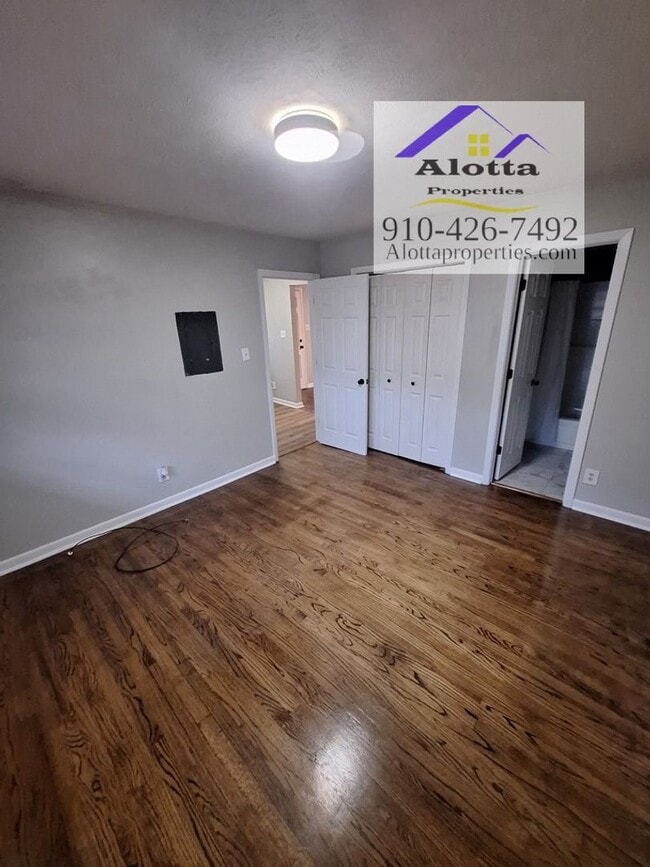 Building Photo - 836 Ridge Rd