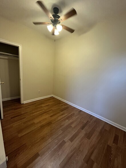 Building Photo - 1320 N 52nd St