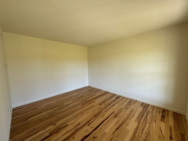 Building Photo - 4 Bed 3 Bath Updated Home In Lititz