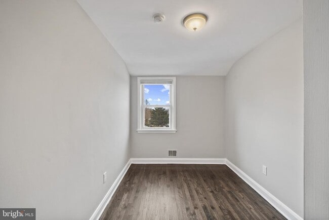 Building Photo - 4923 St Gemma Rd