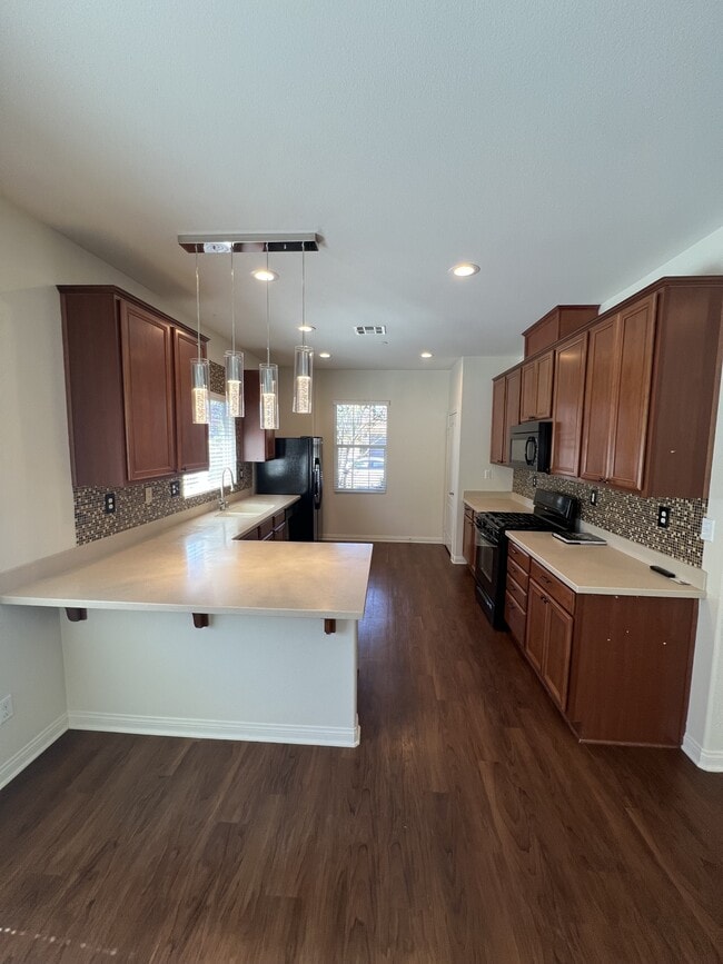 Building Photo - 42912 Beamer Ct