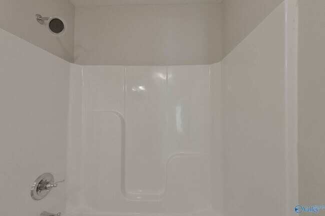 Building Photo - 44 Maple Leaf Dr