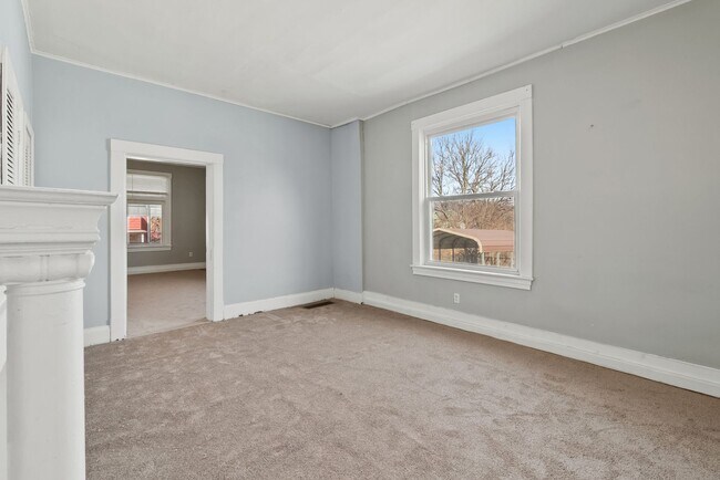 Building Photo - 416 First St_BT