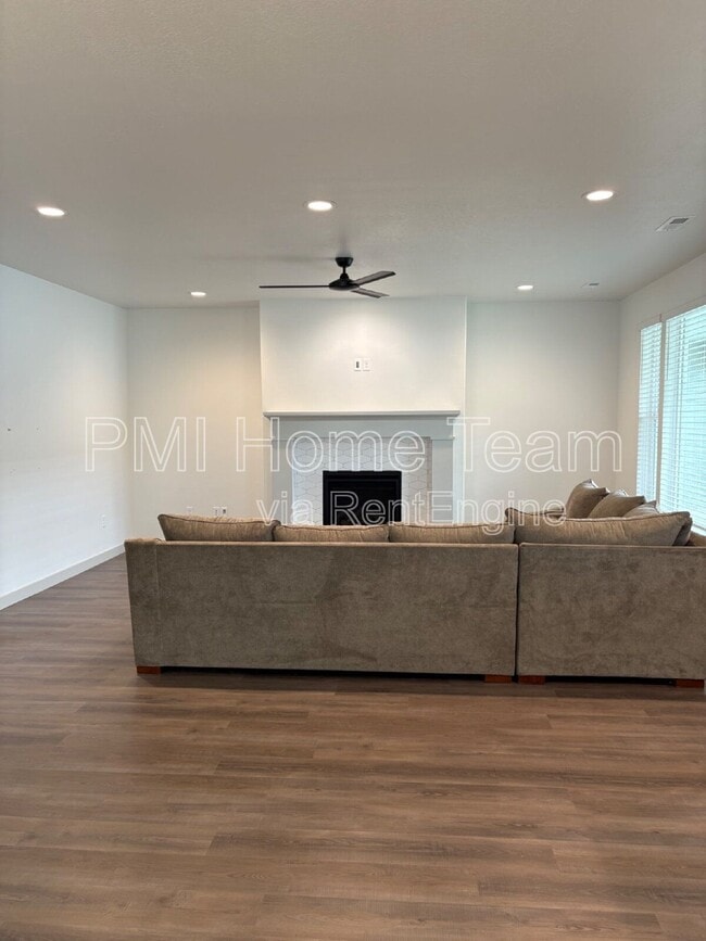 Building Photo - 3795 S 4250 W
