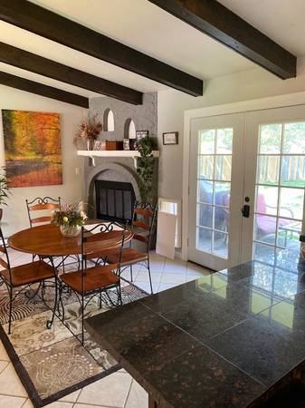 Dining room in kitchen! - 5213 Griffith Dr
