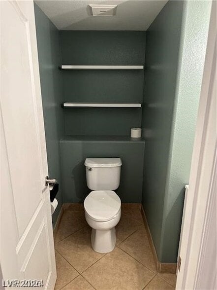 Building Photo - 2805 Alma Lidia Ave