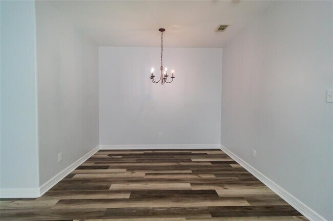 Building Photo - 19643 Summerlin Dr