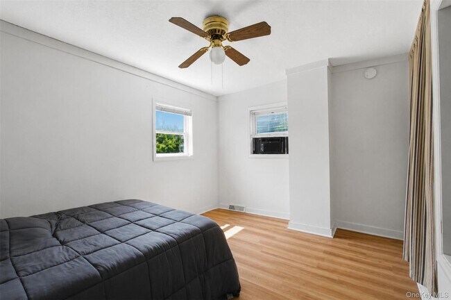 Building Photo - 7 Idlewild Ave