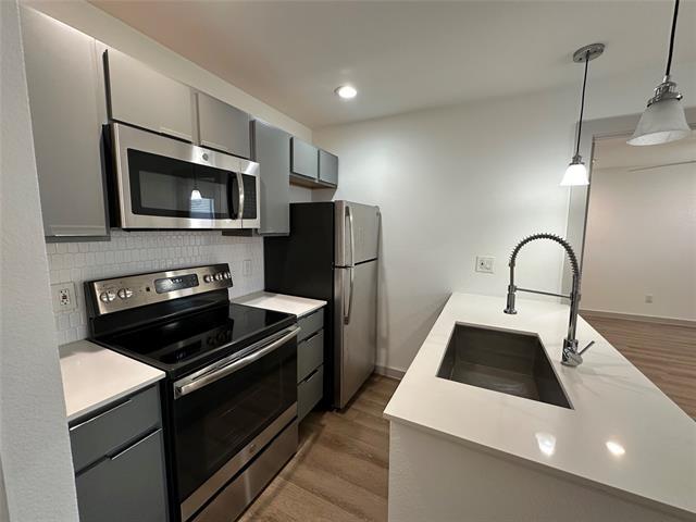 Building Photo - 4526 Munger Ave