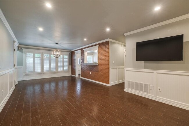 Building Photo - 2725 NW 68th St