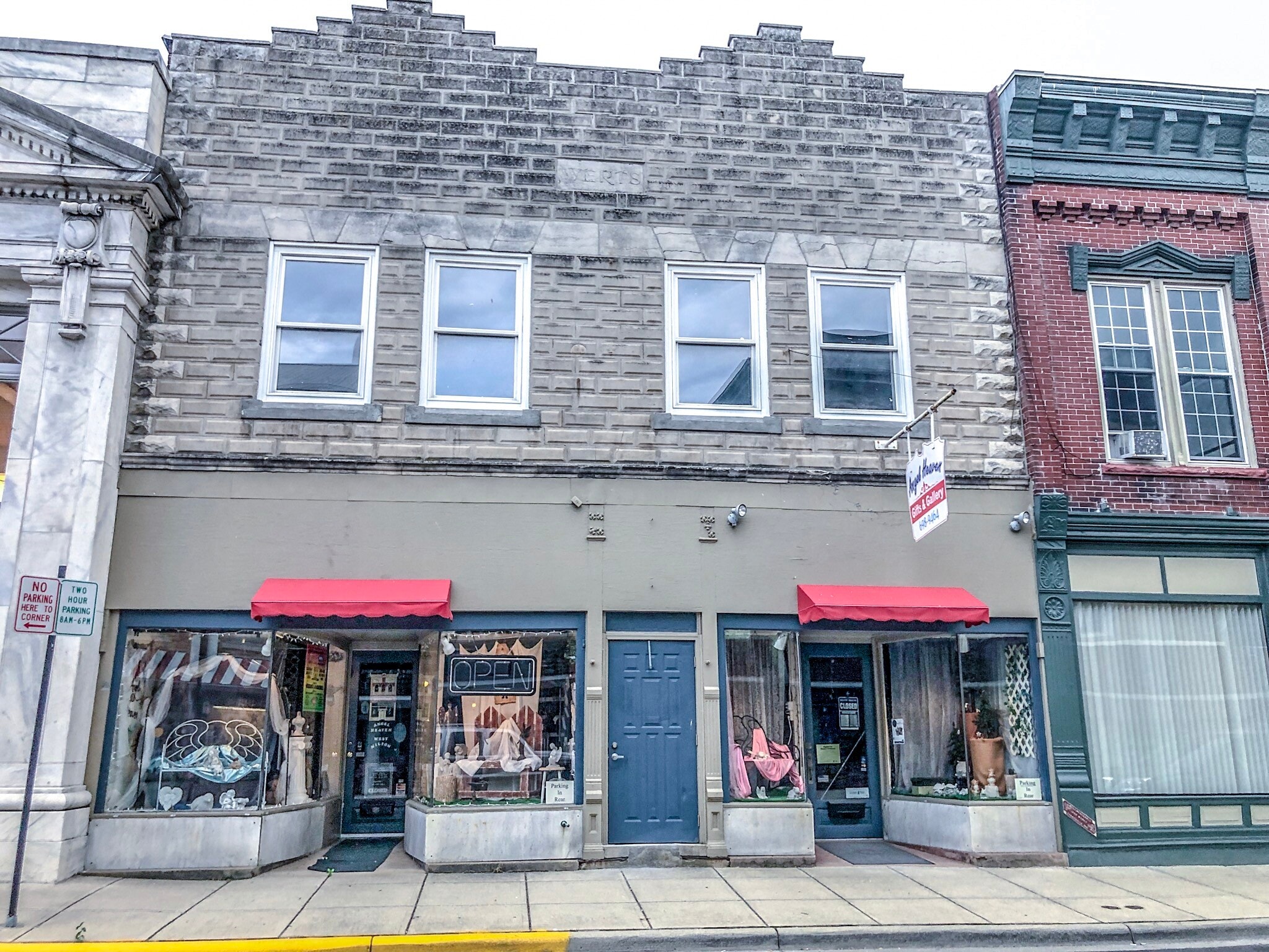 Front Exterior - 7 N Miami St