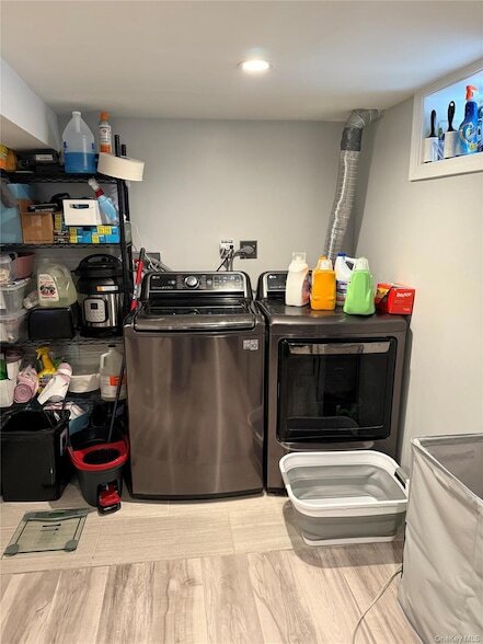 Building Photo - 10 Hillside Terrace