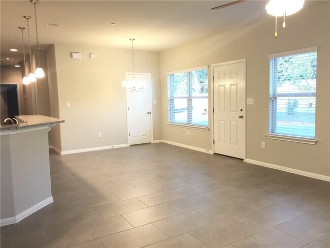 Building Photo - 2304 S Lakeline Blvd