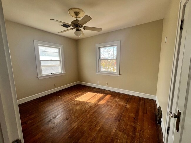 Building Photo - Spacious 4 Bedroom, 2 Bath Home with 3-Car Garage – Near WSU – Available Now!