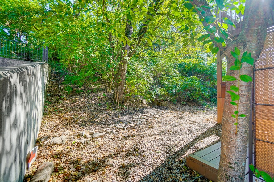 Building Photo - 2166 Gilbert Ave