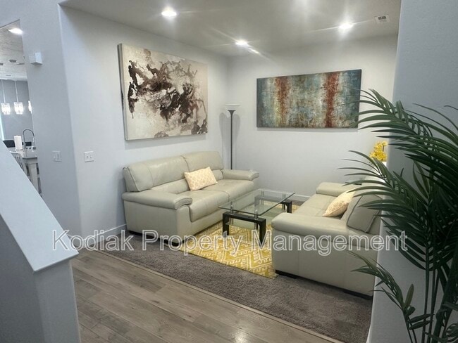 Building Photo - 3656 S Kite St