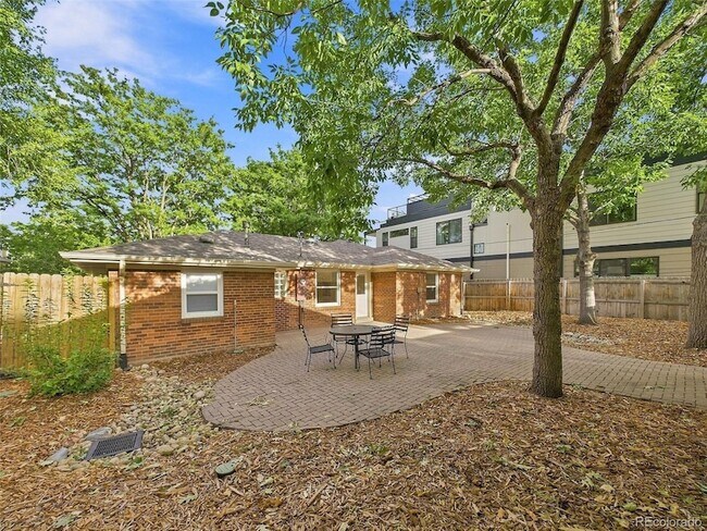 Building Photo - 1317 Zenobia St