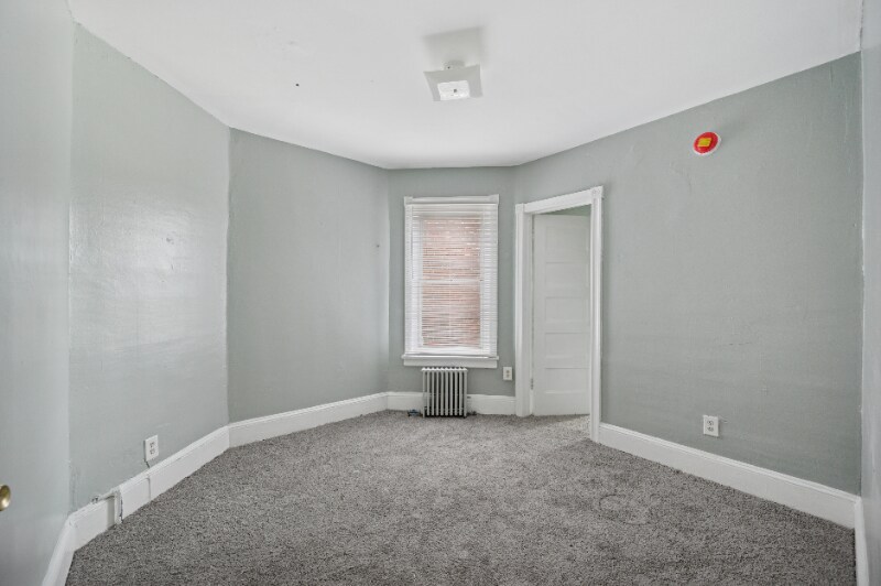 Building Photo - 228 N Edgewood St