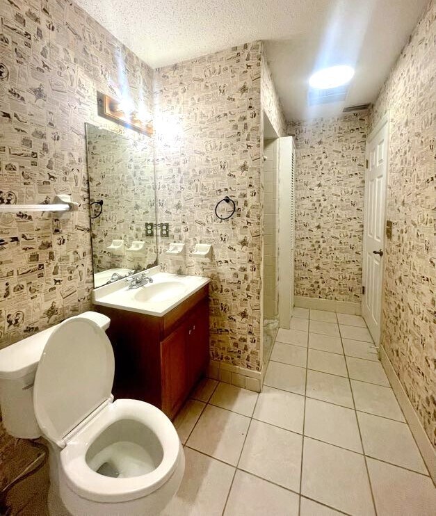 Building Photo - 2053 Oak Meadow Cir