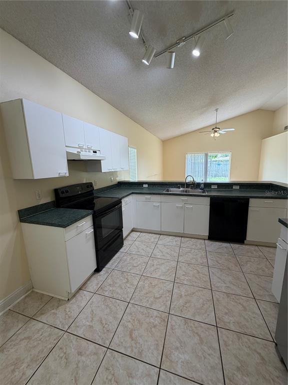Building Photo - 362 Lexingdale Dr