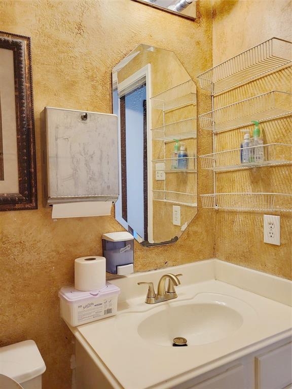 Building Photo - 4707 Meadowthorn Ct