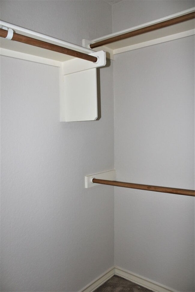 Building Photo - MEADOW OAKS