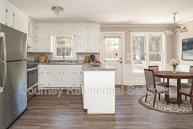 Building Photo - 1605 Owls Nest Rd