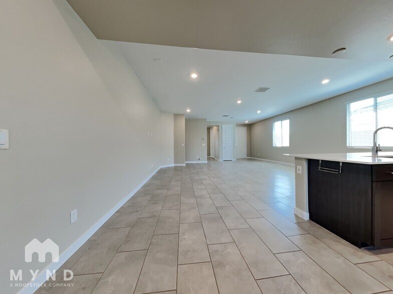 Building Photo - 4118 S 97th Ave