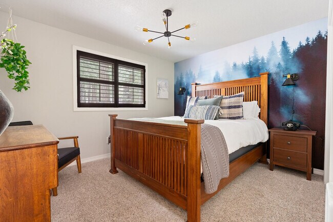 Building Photo - 65010 E Mountain Meadow Ln