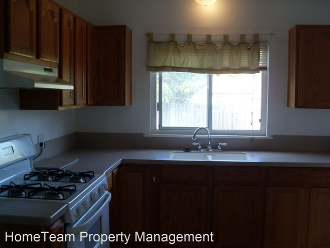Building Photo - 3 br, 1 bath House - 766 Date Ave