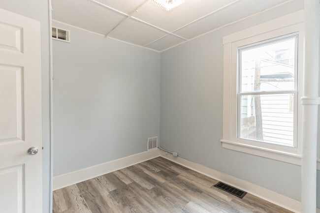 Building Photo - 448 Delaware Ave