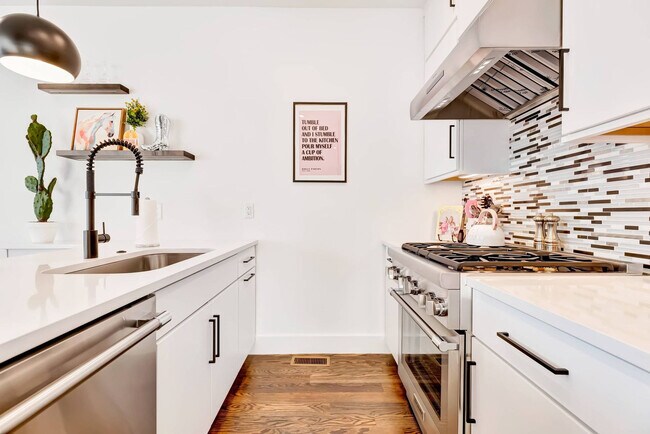 Building Photo - 1313 Baptist World Center Dr