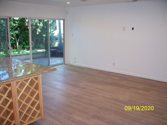 Building Photo - 7339 W 91st St