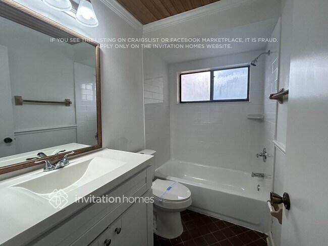 Building Photo - 2501 E Timberlane Dr
