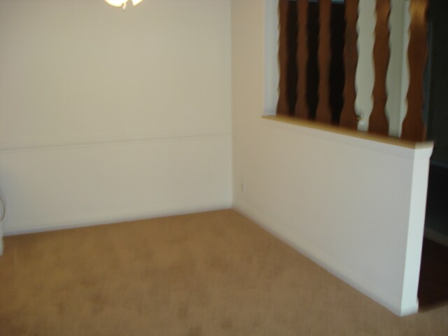 Building Photo - 6560 Kingsbridge Dr