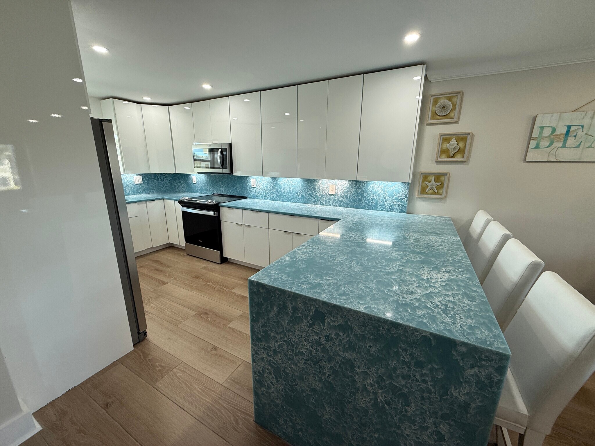 Kitchen - 6300 Flotilla Dr