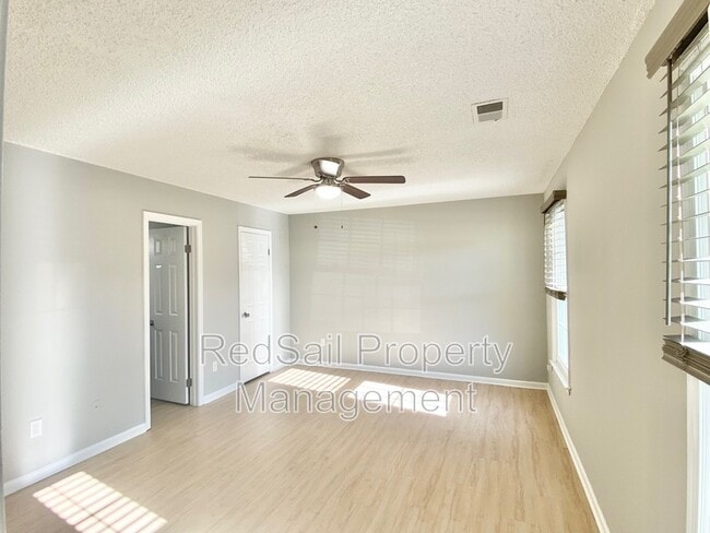 Building Photo - 4169 O Hare Dr