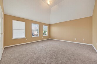 Building Photo - 3006 Palace Oaks Dr