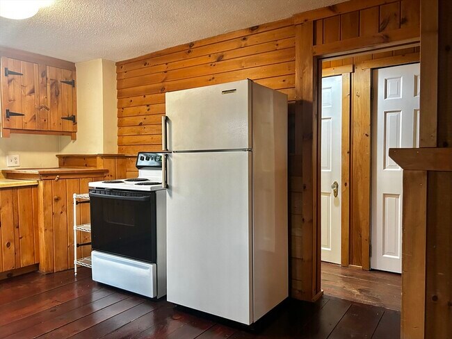 Building Photo - 6 Long Farm Terrace